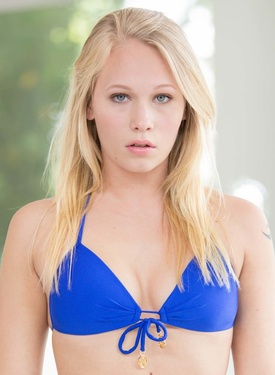 Порно с актрисой Dakota James (Дакота Джеймс)
